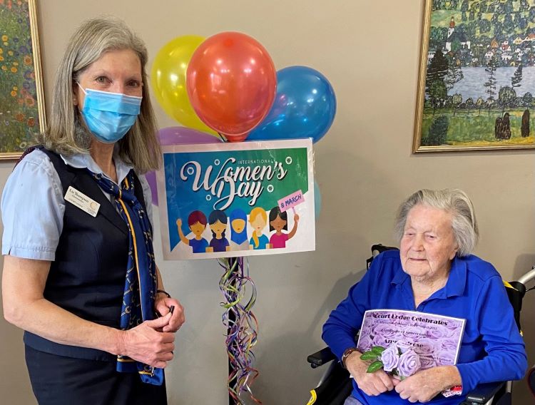 International Women's Day: Tribute to New Forest centenarian pair 