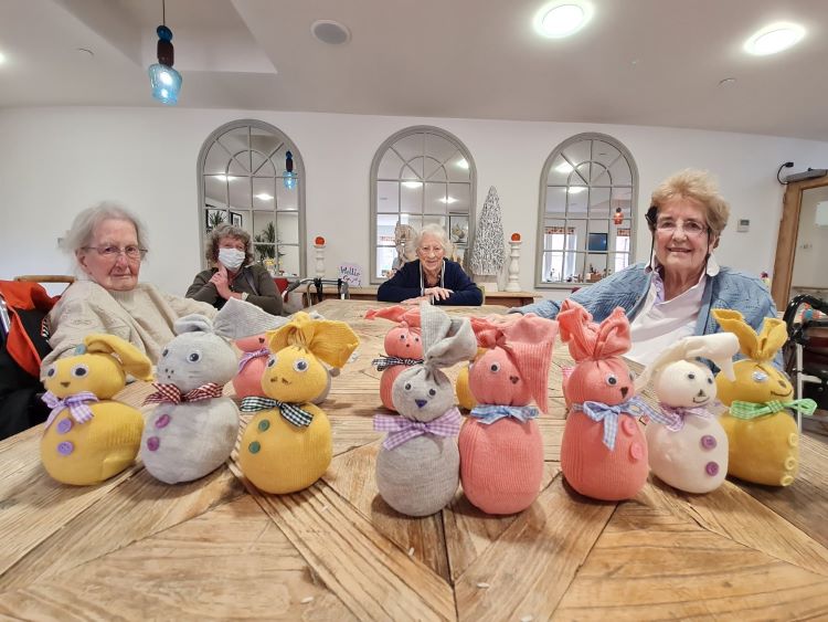 Colten Care home residents enjoy Easter fun in the New Forest 