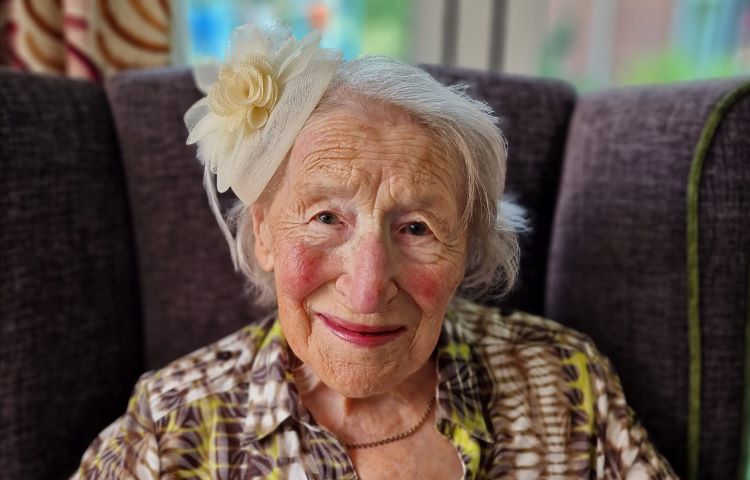 Colten Care's Kingfishers New Milton residents dress for Ascot