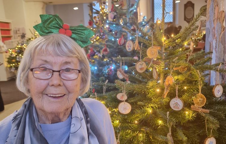 Lymington Christmas Tree Festival 2022 and Colten Care Kingfishers resident 