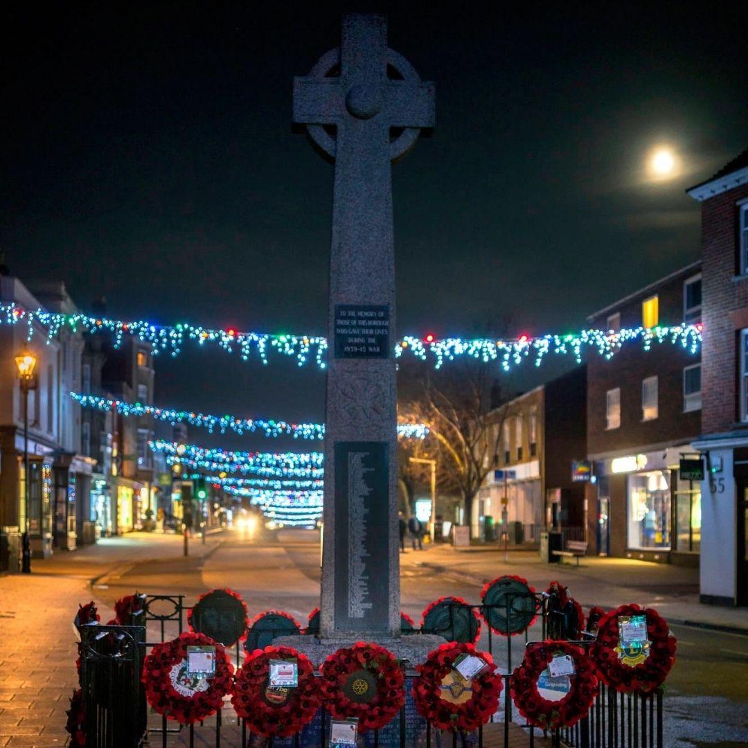Christmas lights and poppies in Lymington
