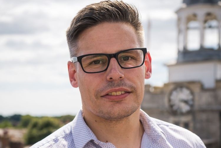 Taking the plunge with New Forest first-time property buyers